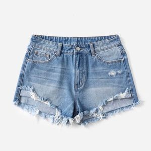 NEW Distressed Jean Shorts Size 8/10